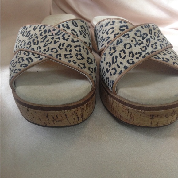 NWT Reba Suede Leopard Cork Wedges - Picture 4 of 8